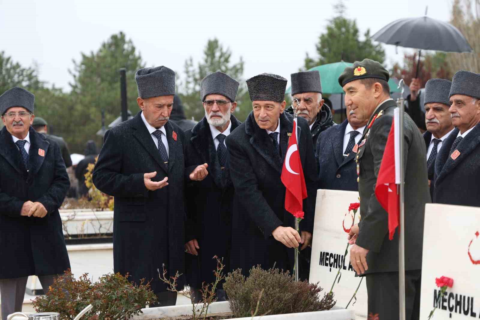 Elazığ’da 18 Mart Çanakkale Zaferi ve Şehitleri Anma Günü programı düzenlendi
?v=1