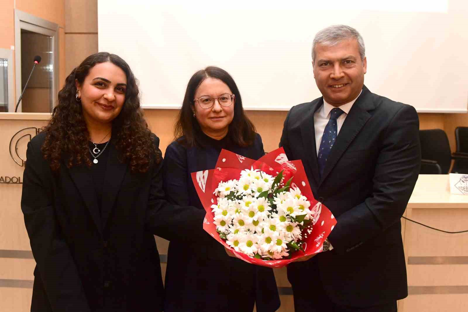 Edebiyat Fakültesinde  Filistin Edebiyatı ve Gassân Kenefâni  söyleşisi gerçekleştirildi
?v=1