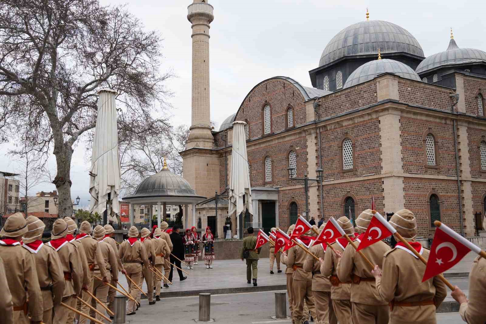 Balıkesir Lisesi keşşafları Çanakkale cephesine uğurlandı
?v=1