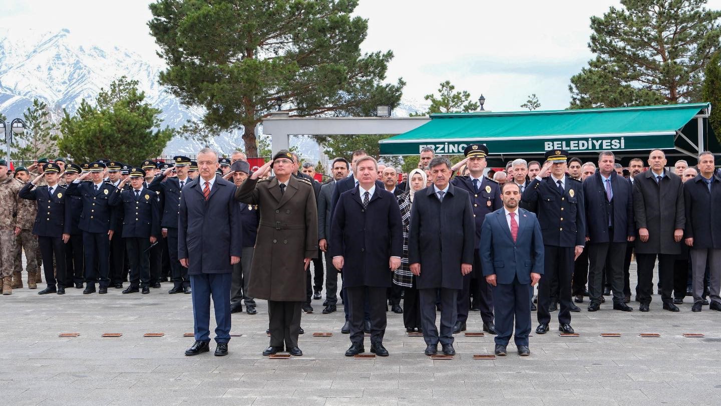 Erzincan’da 18 Mart Çanakkale Zaferi ve şehitler anıldı
?v=1