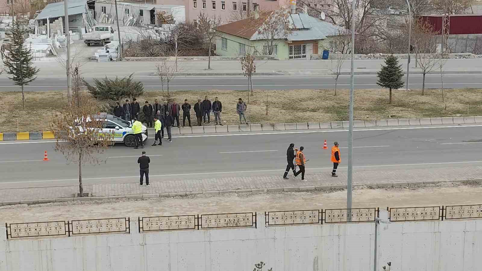 Erciş’te trafik kazası: 1 yaralı
?v=1