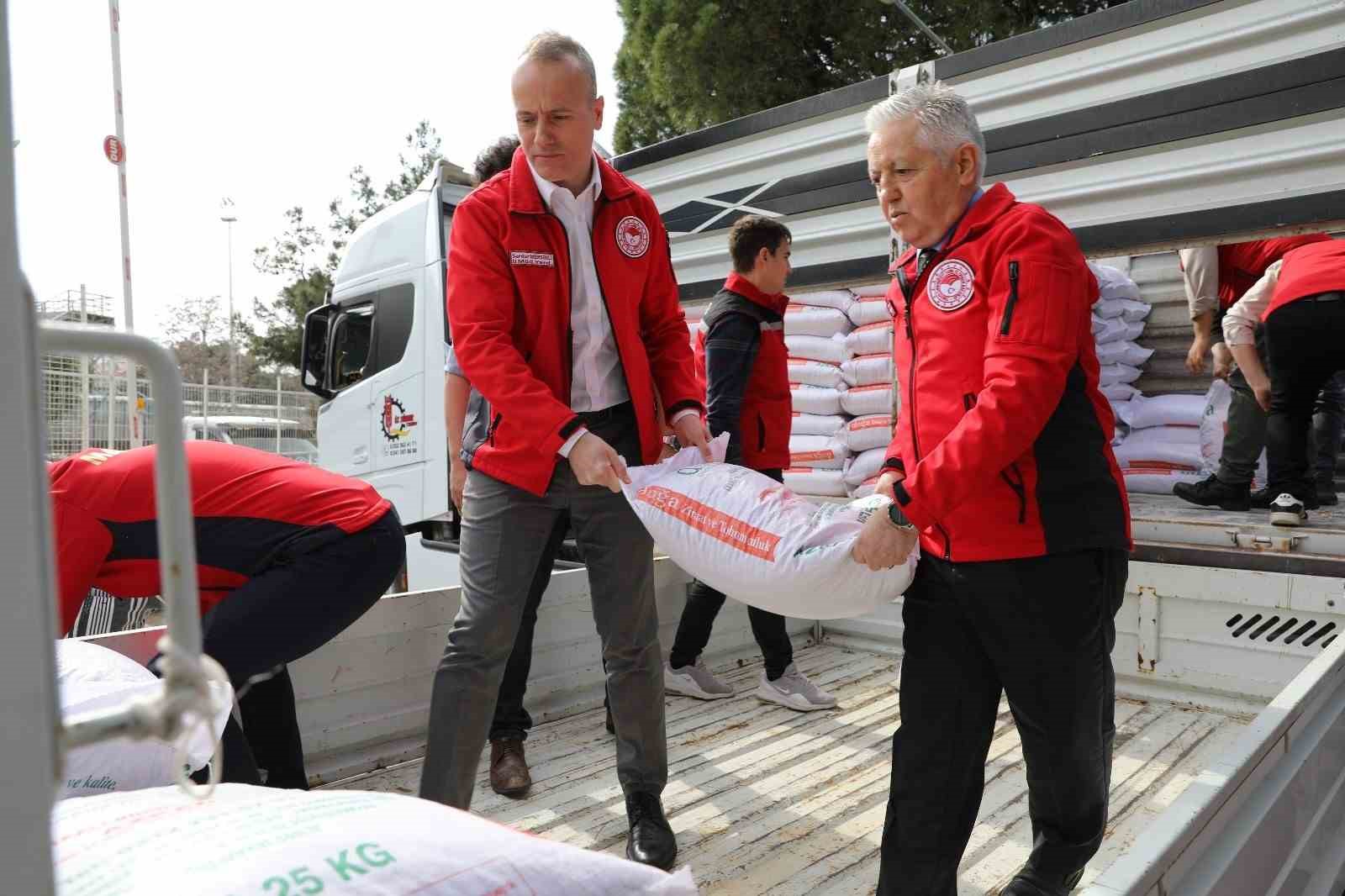 Manisa’da kuraklığa dayanaklı yerli ve milli nohut üretimi projesi
?v=1