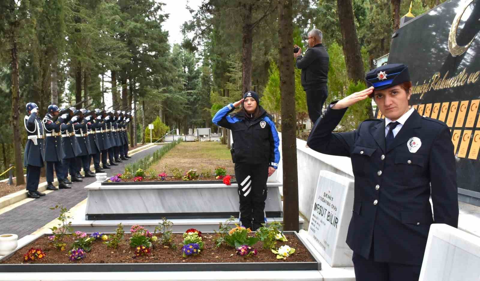 18 Mart Şehitleri Anıldı ve Çanakkale Deniz Zaferi’nin 110’uncu yılı kutlandı
?v=1