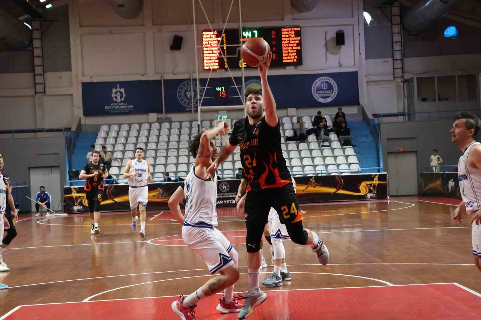 Türkiye Basketbol 2. Ligi Play-Off: Kocaeli BŞB Kağıtspor: 56 - Eskişehir Birey Koleji: 58
?v=1