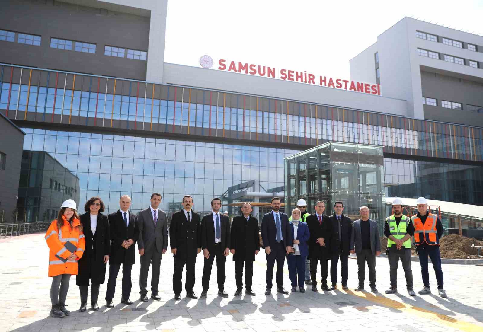 Samsun Şehir Hastanesi’nde Sağlık Bakanlığı’na ’geçici kabul’ başvurusu yapıldı
?v=1