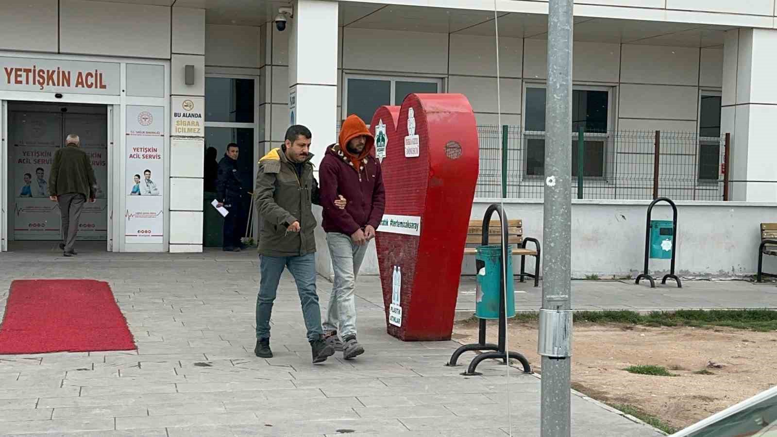 Çalıntı motosikletle yakalanan şahıs gözaltına alındı
?v=1