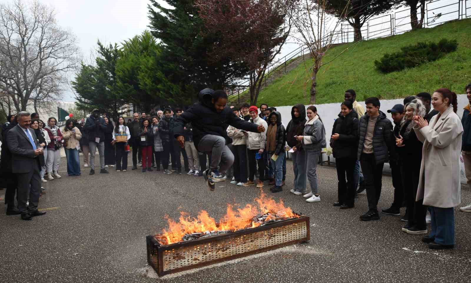 OMÜ’de Nevruzu Bayramı’nı kutlaması
?v=1