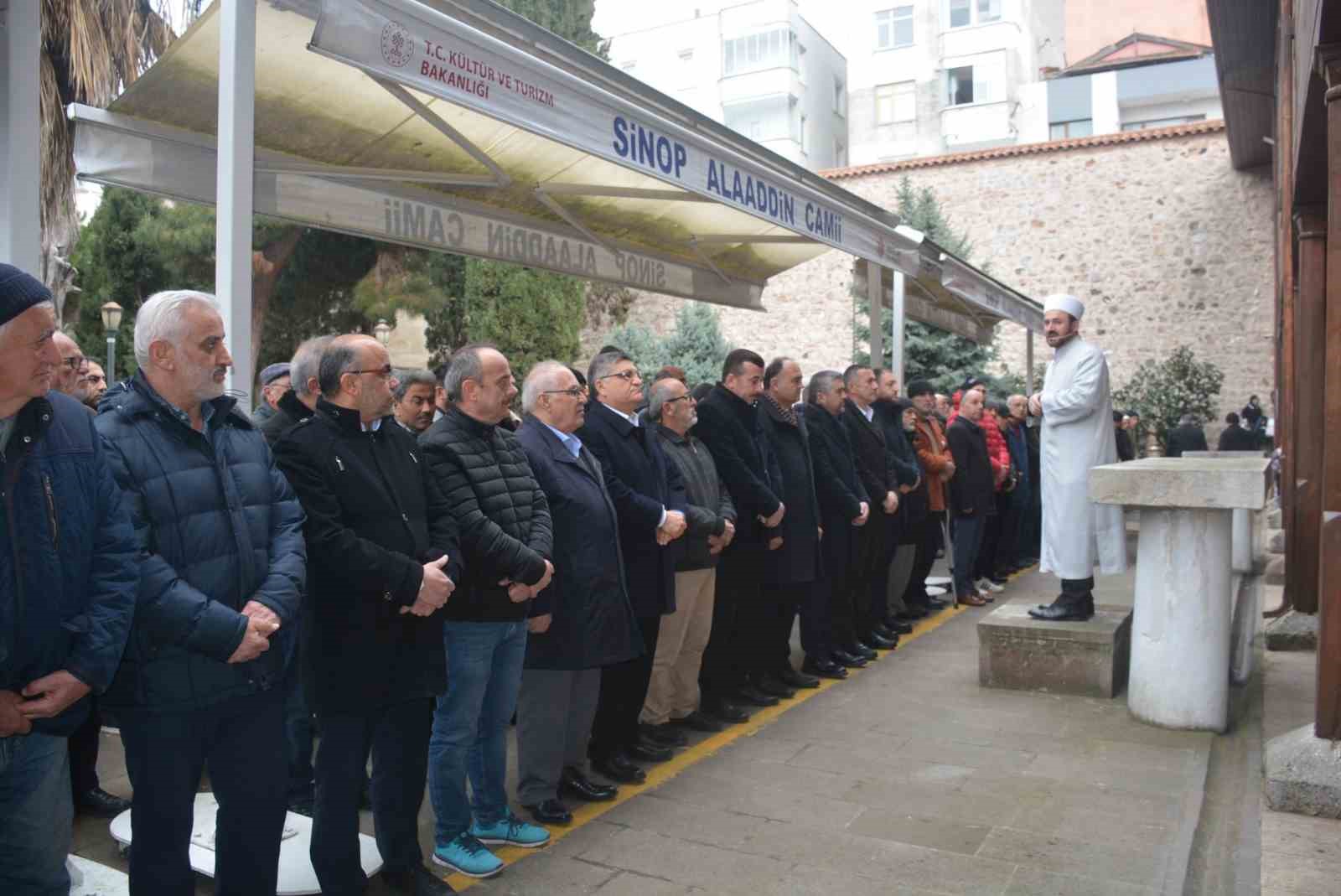 Sinop’ta Filistinliler için gıyabi cenaze namazı
?v=1